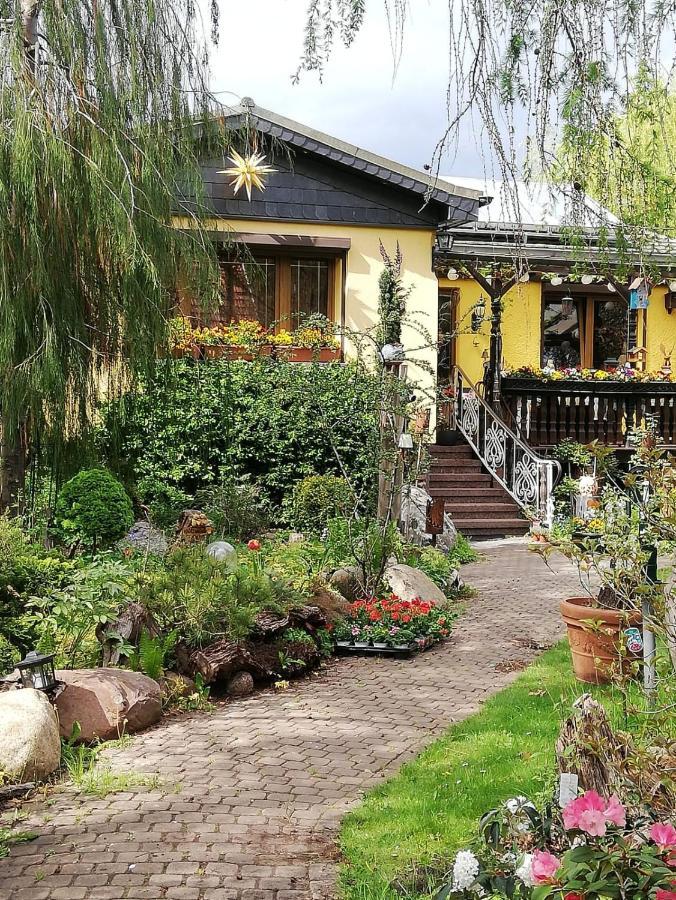 Wohnen Im Eulengarten Oranienburg Exterior foto